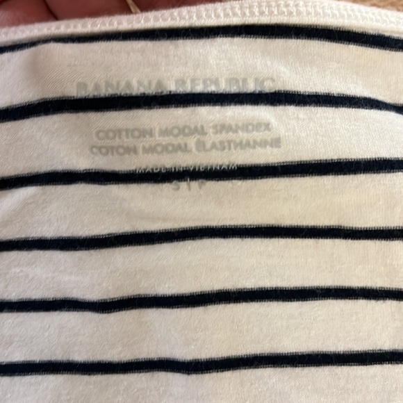 Banana Republic white/black top - Picture 3 of 6